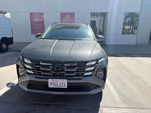 Used 2025 Hyundai Tucson Limited AWD/4WD image 2