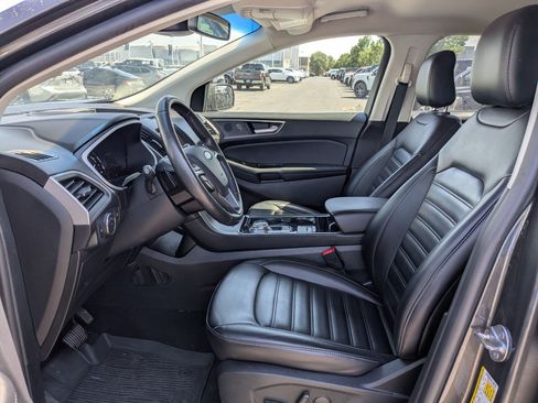 Used 2020 Ford Edge SEL w/ Cold Weather Package AWD/4WD image 17