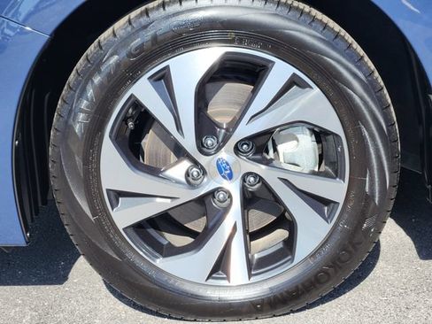 Used 2025 Subaru Legacy Premium AWD/4WD image 8