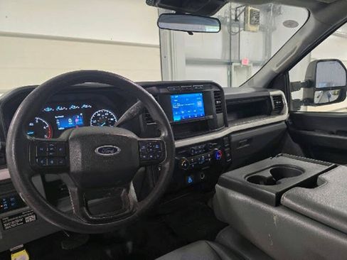 Used 2023 Ford F250 XL w/ FX4 Off-Road Package AWD/4WD image 16