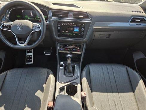 Used 2023 Volkswagen Tiguan SE R-Line FWD image 16