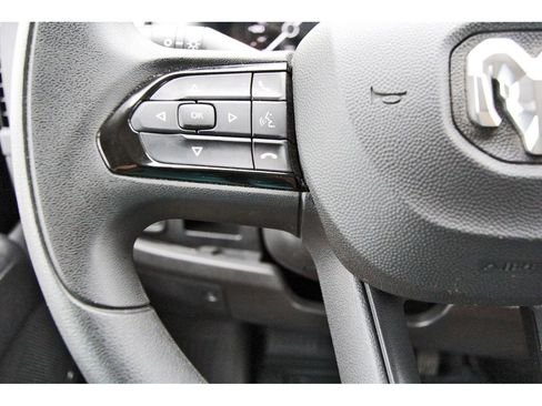 Used 2026 RAM ProMaster 2500 w/ Convenience Group FWD image 12