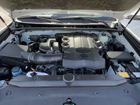 Used 2023 Toyota 4Runner TRD Sport w/ Technology Package image 11