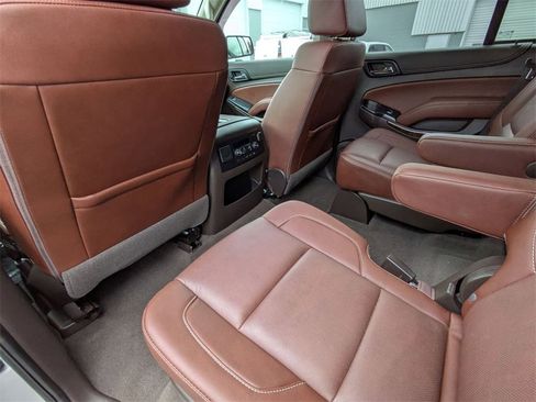 Used 2020 Chevrolet Tahoe Premier w/ Premier 6.2L Value Package image 29