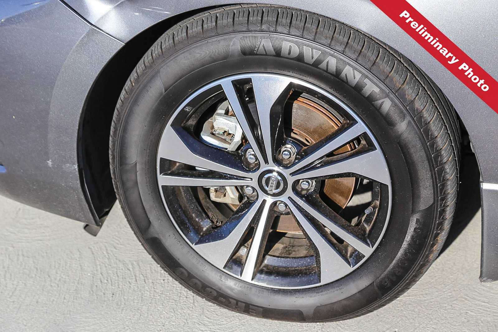 Used 2023 Nissan Sentra SV FWD image 11