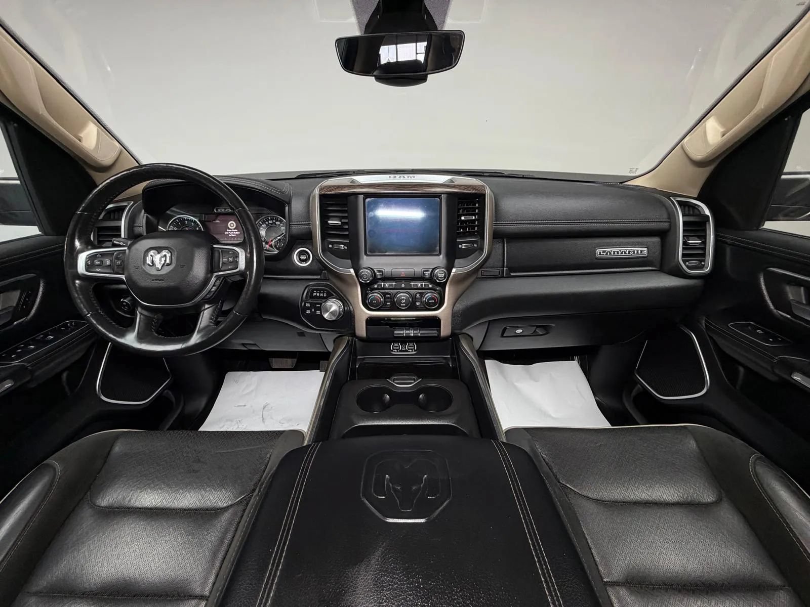 Used 2020 RAM 1500 Laramie AWD/4WD image 20