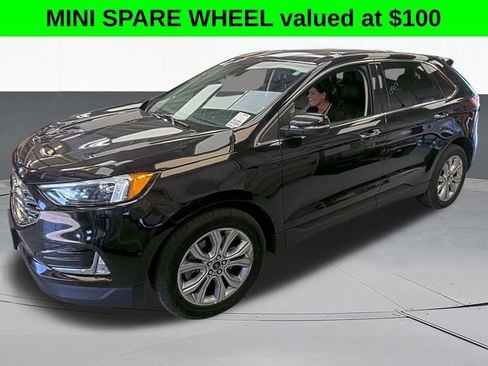 Used 2024 Ford Edge Titanium image 2