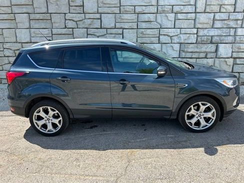 Used 2019 Ford Escape Titanium AWD/4WD image 6