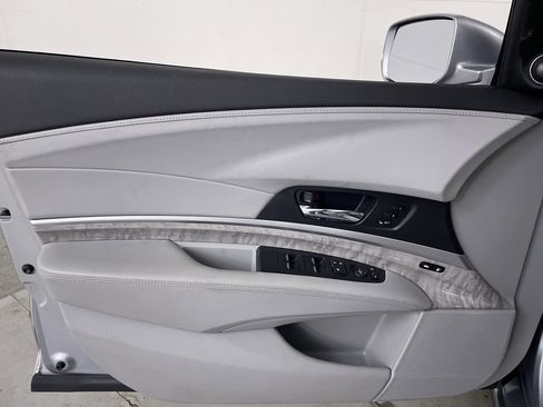 Used 2018 Acura RLX w/ Technology Package image 10