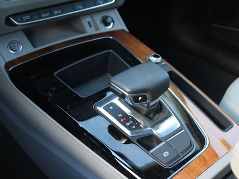 Used 2023 Audi Q5 2.0T Premium Plus image 32