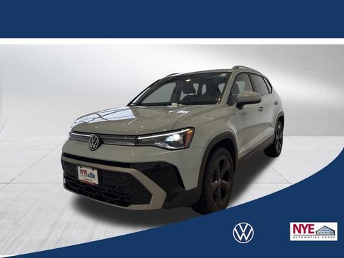 New 2026 Volkswagen Taos SEL AWD/4WD image 1