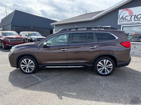 Used 2019 Subaru Ascent Touring AWD/4WD image 2