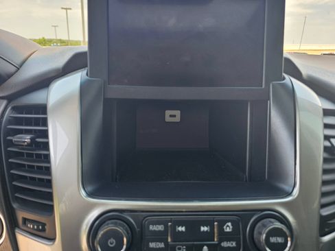 Used 2016 Chevrolet Tahoe LTZ AWD/4WD image 22