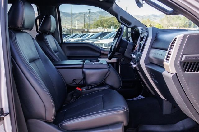 Used 2022 Ford F350 Lariat w/ Lariat Ultimate Package AWD/4WD image 7
