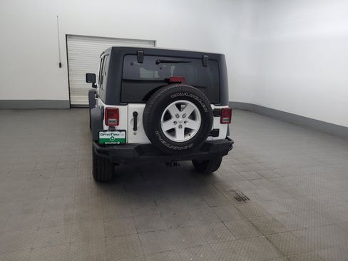 Used 2018 Jeep Wrangler Unlimited Sport S AWD/4WD image 6