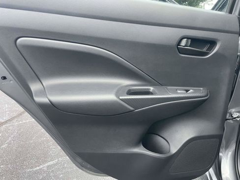 Used 2025 Nissan Versa S FWD image 11