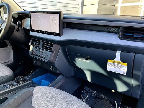 Used 2025 Ford Maverick XLT w/ Equipment Group 302A image 16