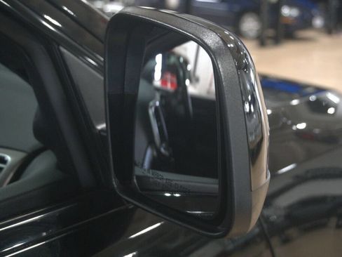 Used 2018 Jeep Grand Cherokee Altitude AWD/4WD image 26