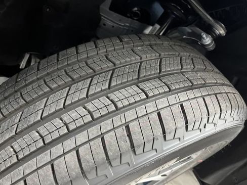 New 2025 Jeep Grand Cherokee L Limited image 39