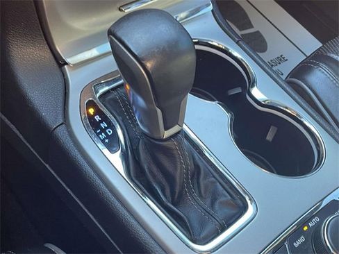 Used 2019 Jeep Grand Cherokee Overland image 29