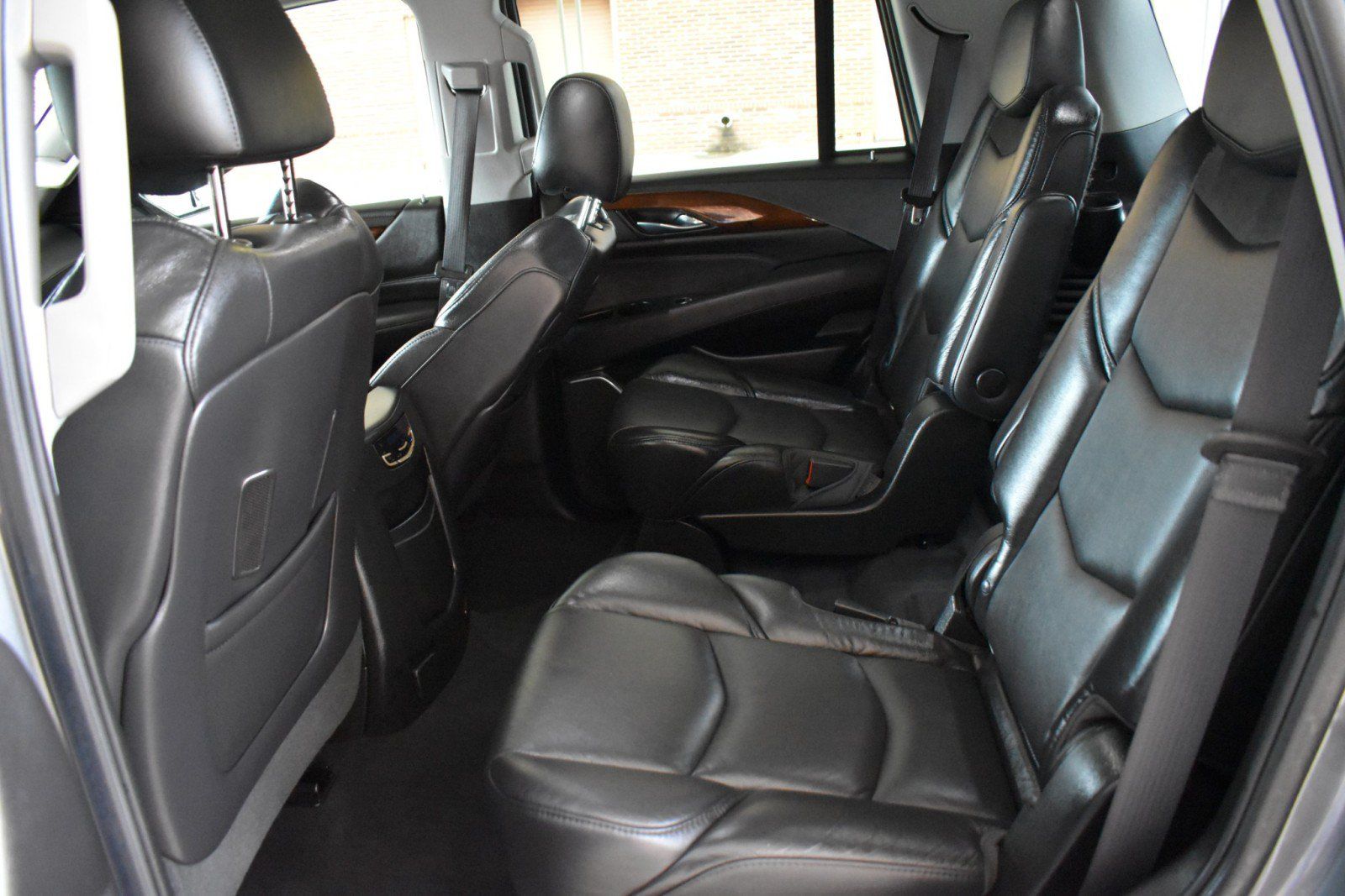 Used 2018 Cadillac Escalade Luxury AWD/4WD image 31