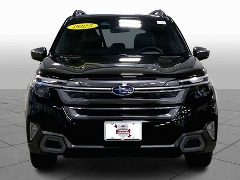 Certified 2025 Subaru Forester Limited image 3