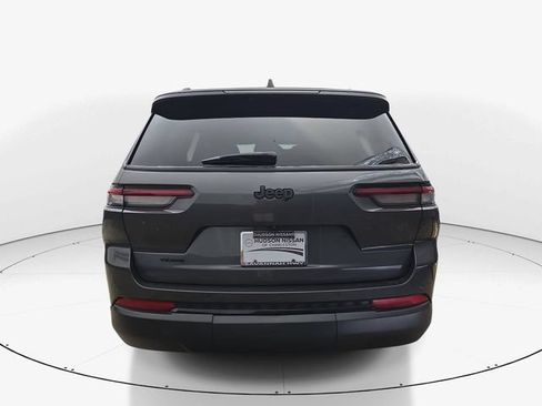 Used 2023 Jeep Grand Cherokee L Laredo AWD/4WD image 7