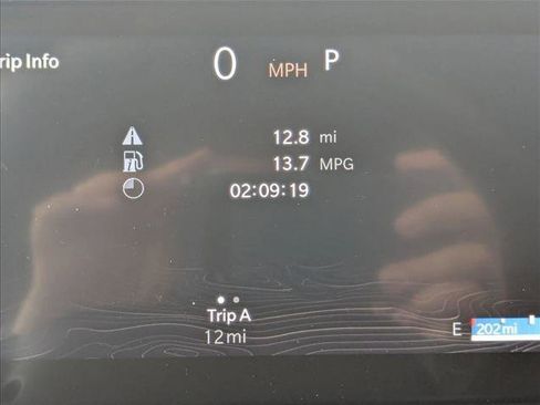 New 2025 Jeep Grand Cherokee L Limited image 10