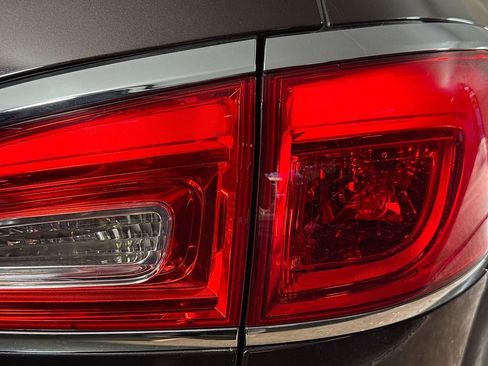 Used 2017 Buick Enclave Leather image 31