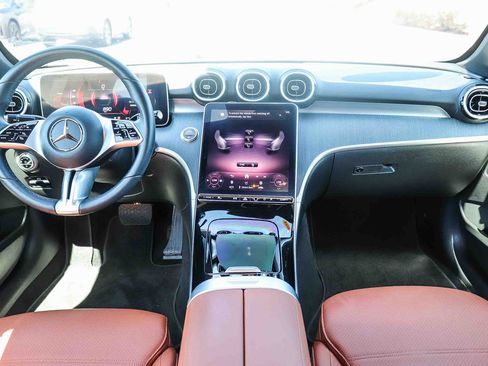 Used 2025 Mercedes-Benz C 300 Sedan image 15