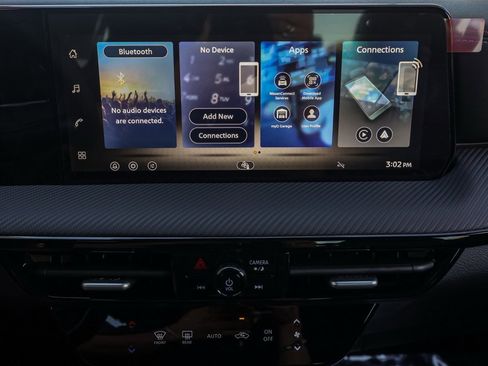 New 2026 Nissan Kicks SR image 29