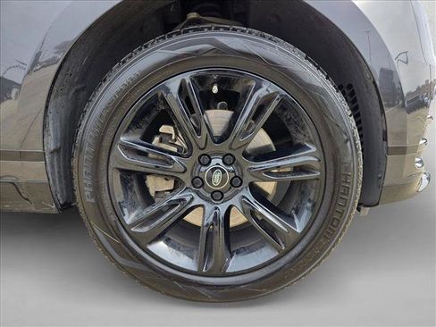 Certified 2022 Land Rover Range Rover Velar R-Dynamic S image 22