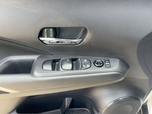 Used 2024 Nissan Kicks SV image 19