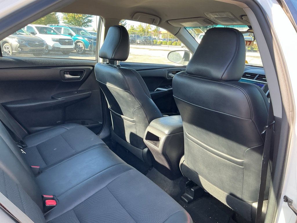 Used 2017 Toyota Camry SE FWD image 30