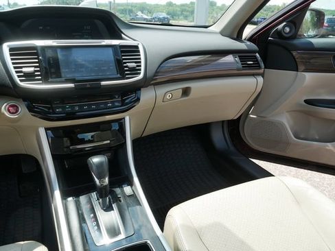 Used 2016 Honda Accord EX-L image 23