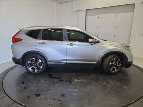 Used 2018 Honda CR-V Touring image 11