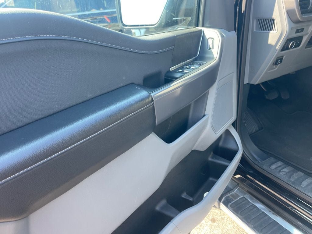 Used 2025 Ford F150 XLT AWD/4WD image 10