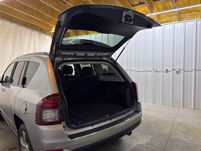 Used 2016 Jeep Compass High Altitude FWD image 9