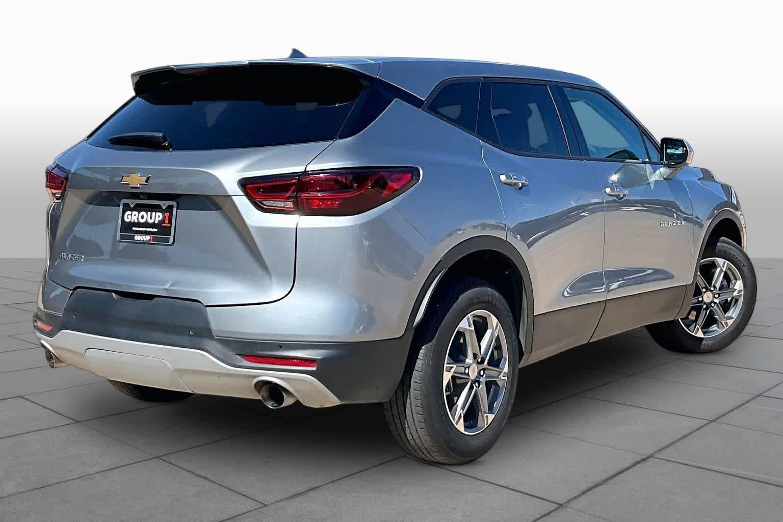 Used 2026 Chevrolet Blazer LT FWD image 13