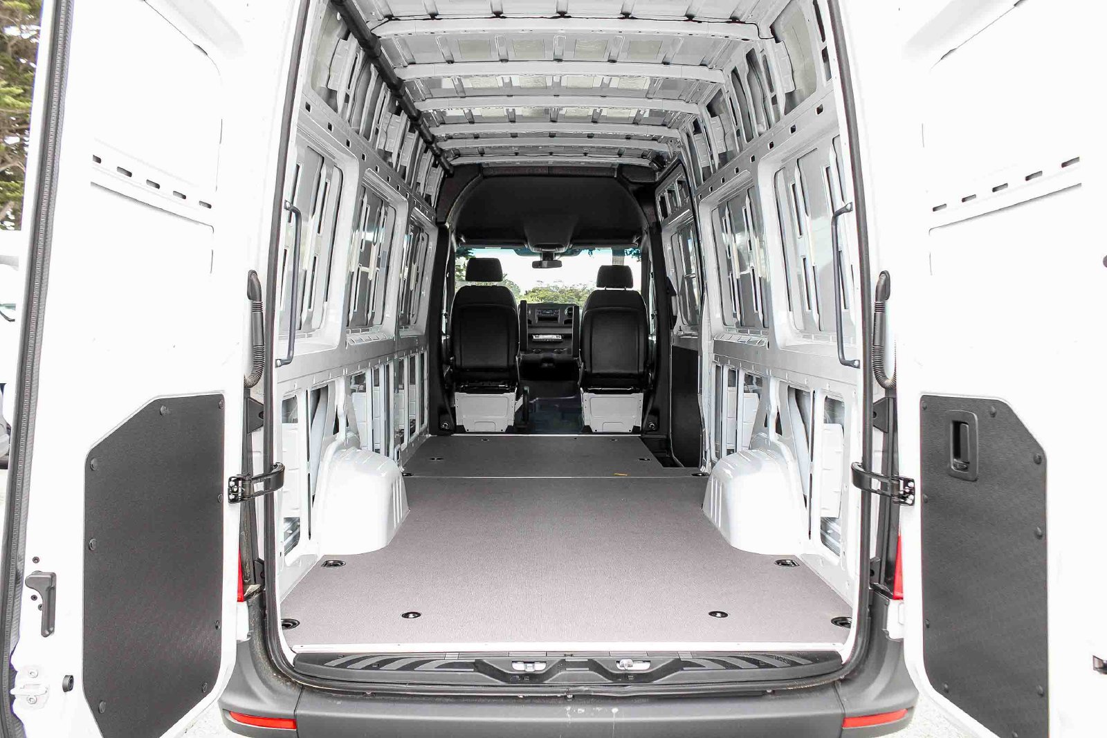 New 2025 Mercedes-Benz Sprinter 2500 image 25