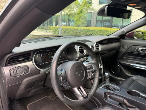 Used 2018 Ford Mustang GT Premium w/ GT Performance Package RWD image 5