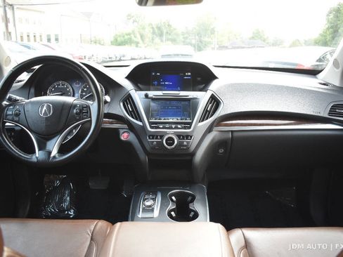 Used 2017 Acura MDX w/ Technology Package AWD/4WD image 18