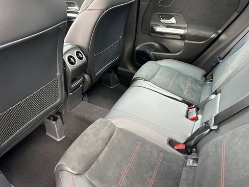 New 2026 Mercedes-Benz GLA 35 AMG 4MATIC image 21