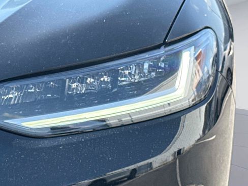Certified 2023 Honda HR-V LX image 10