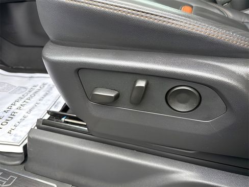 Used 2025 GMC Sierra 1500 AT4 w/ AT4 Premium Package image 23