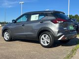 New 2025 Nissan Kicks Play S image 5