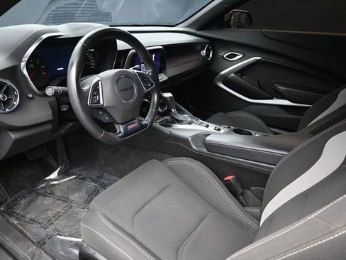Used 2021 Chevrolet Camaro SS RWD image 11