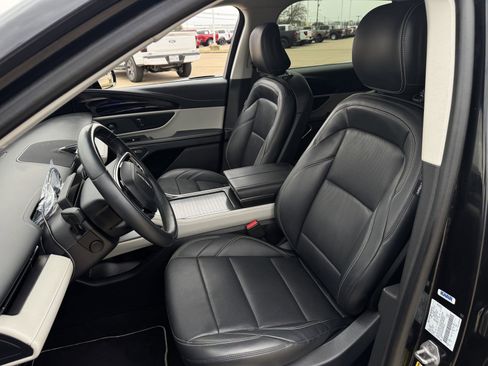 Used 2024 Lincoln Nautilus Premier w/ Equipment Group 102A image 24