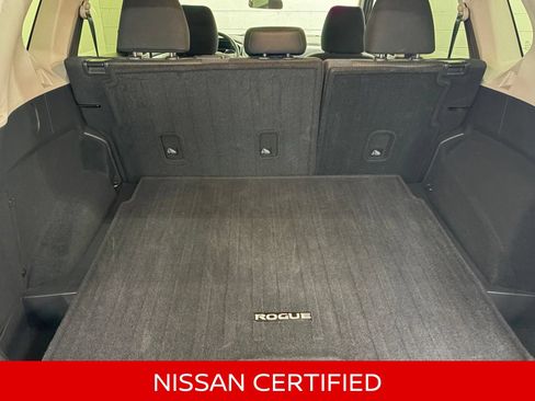 Certified 2025 Nissan Rogue SV AWD/4WD image 36