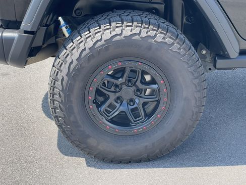 Used 2021 Jeep Wrangler Unlimited Rubicon image 11